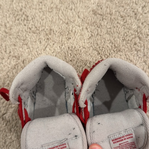 Air Jordan 1 Retro High OG - Toddler 8C - Picture 5 of 5